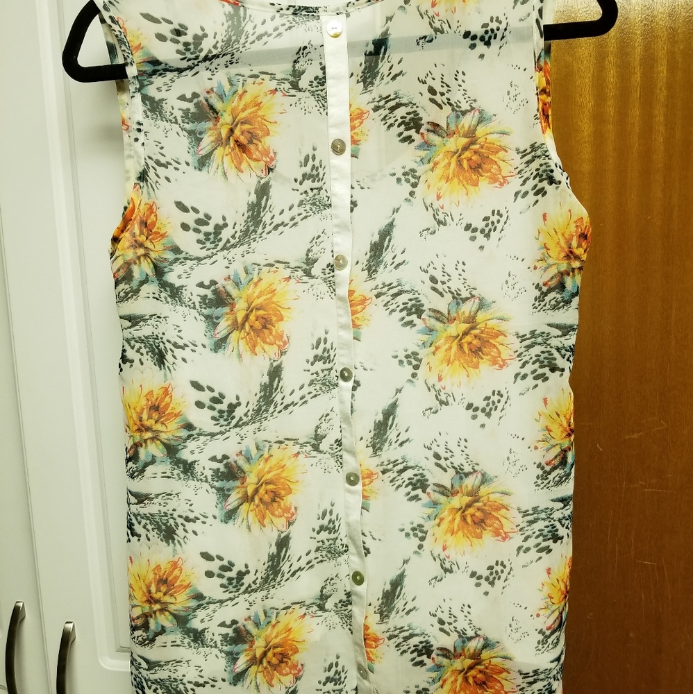 🍁🌺West Kei backwards tank top
